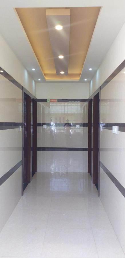העיר בנגלור Royal Blue Meridian Inn מראה חיצוני תמונה
